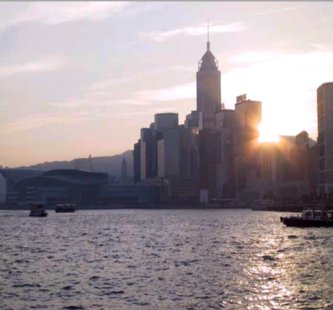 De bebouwing schuift steeds meer op in de richting van de zee (foto Hong Kong)