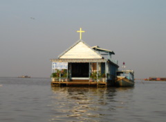 ..even a floating church.. click for full size picture